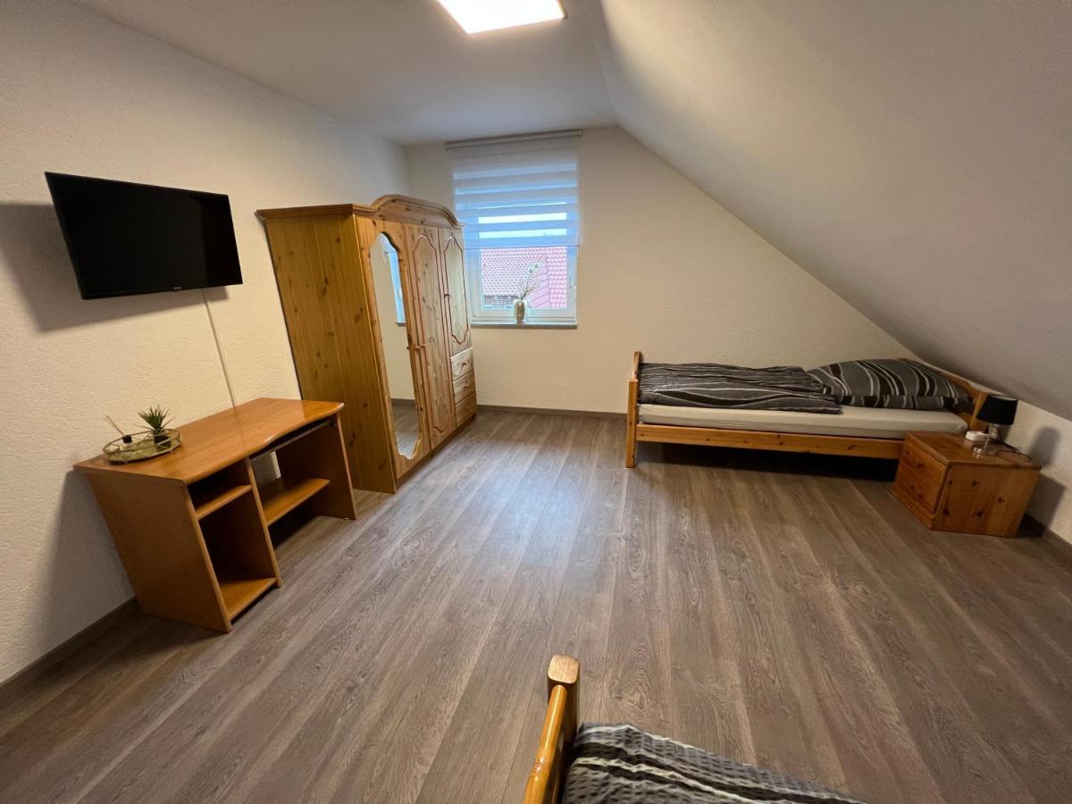Loewen Apartment *